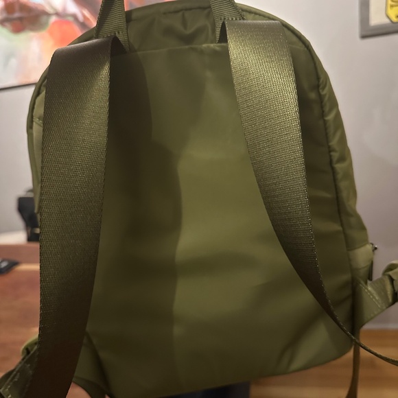 City Adventurer Backpack Mini - Picture 3 of 15